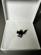 A cartoon lapel min of a scared cat